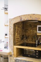 Family Studio | Private kitchenette