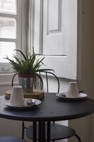 Daily continental breakfast (EUR 14.50 per person)