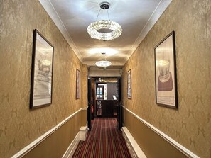 Reception - Crown Hotel - Stone (Near Stoke-On-Trent) by OYO (Stone)