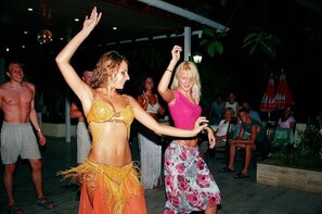 Lunch and dinner served, international cuisine - Muz Hotel - All Inclusive (Alanya)