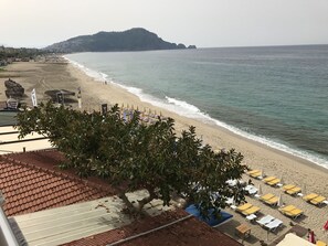 Economy Double Room, Balcony | Minibar, desk, iron/ironing board, WiFi - Muz Hotel - All Inclusive (Alanya)
