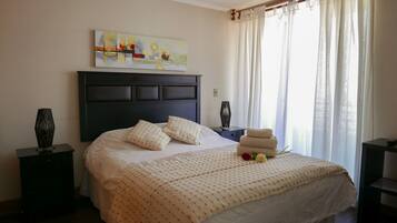 Standard Apartment, 1 Bedroom, Kitchenette | 1 bedroom, soundproofing, iron/ironing board, free WiFi