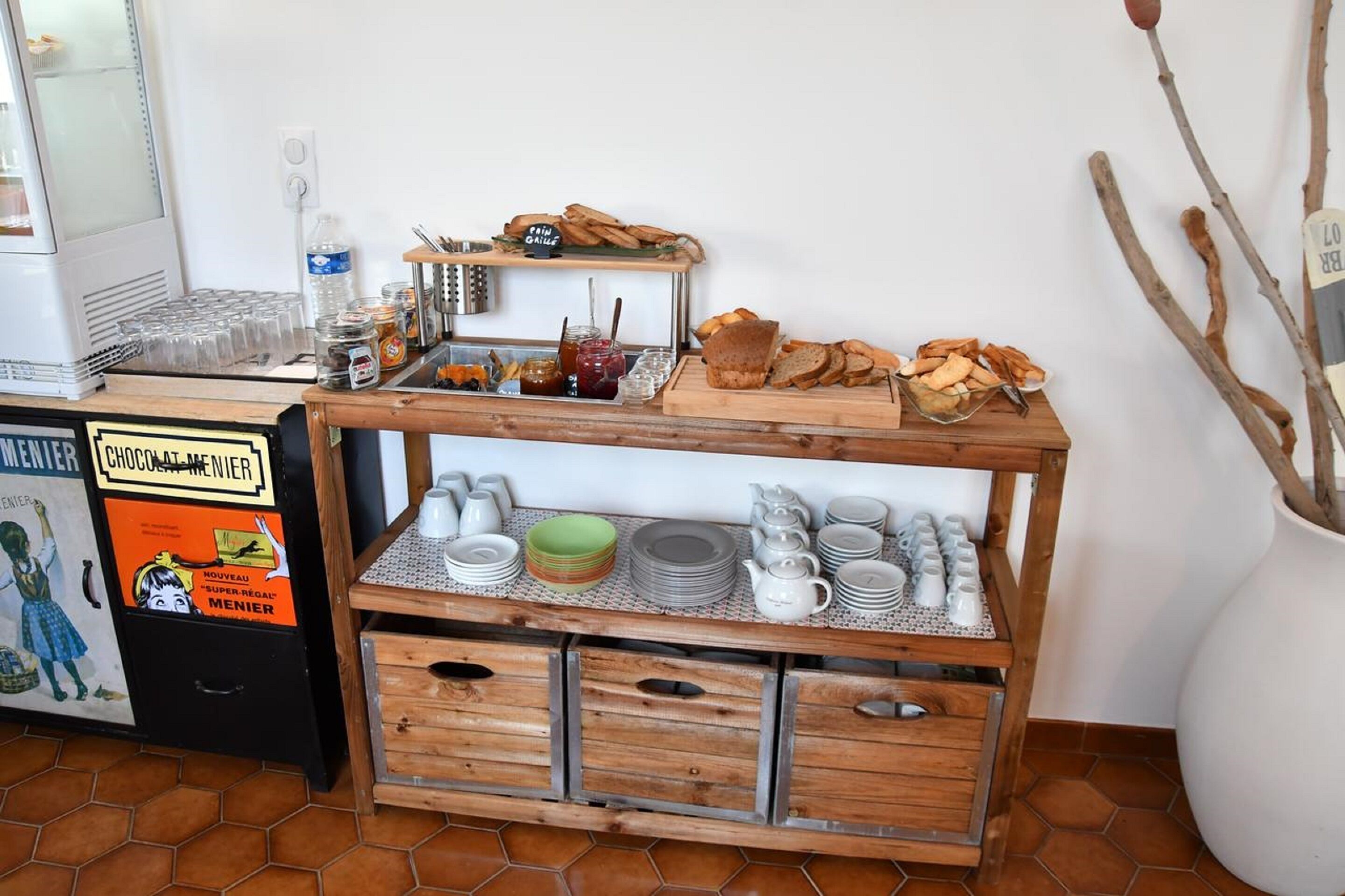 daily buffet breakfast (eur 12 per person)