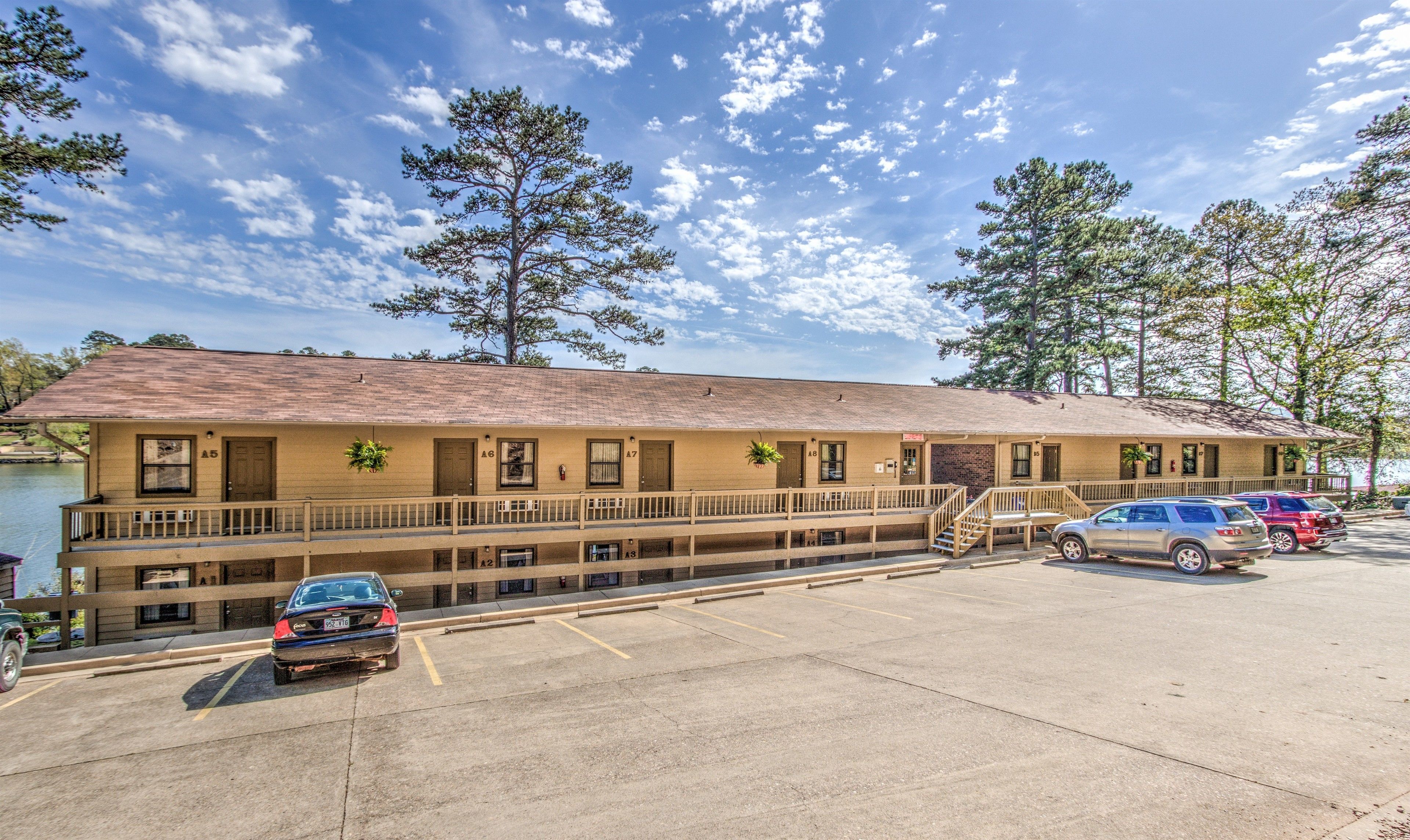 Fachada da propriedade