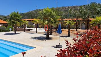 Seasonal outdoor pool