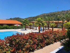 Seasonal outdoor pool - Gojim Casa Rural (Armamar)