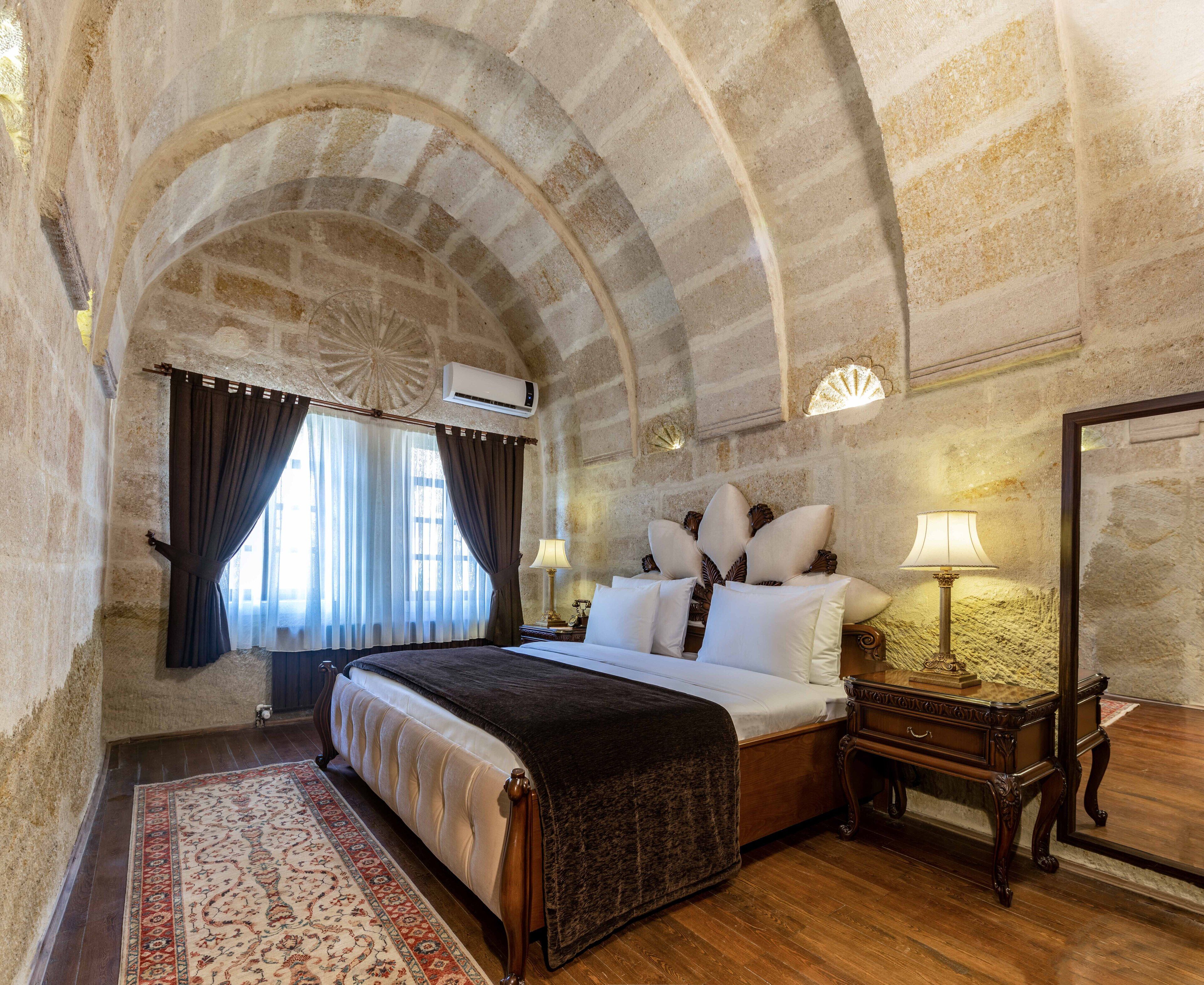 King Suite | Hochwertige Bettwaren, Select-Comfort-Betten, Minibar, Zimmersafe