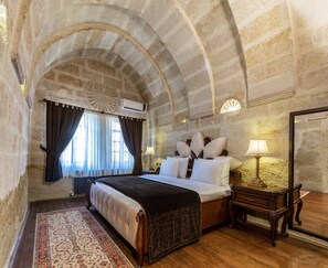 Ropa de cama de alta calidad, colchones Select Comfort y minibar 