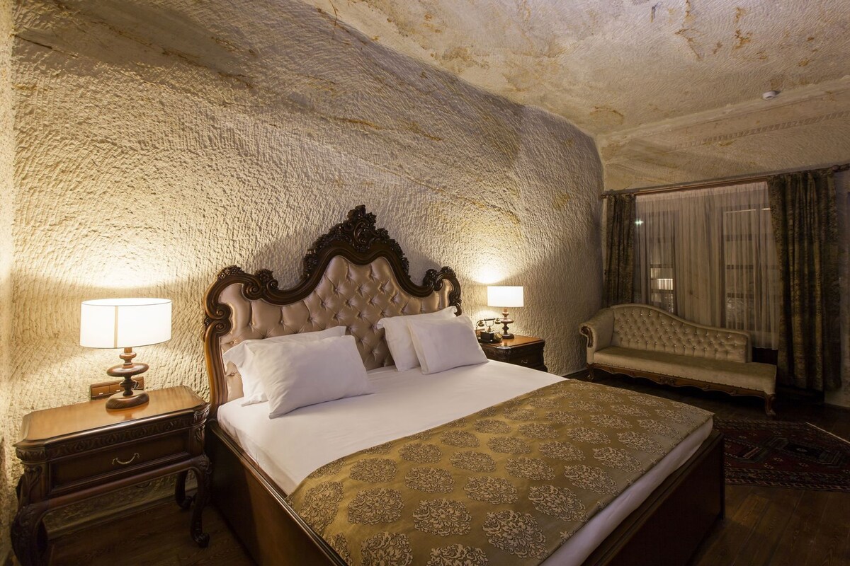 Premium bedding, Select Comfort beds, minibar, in-room safe