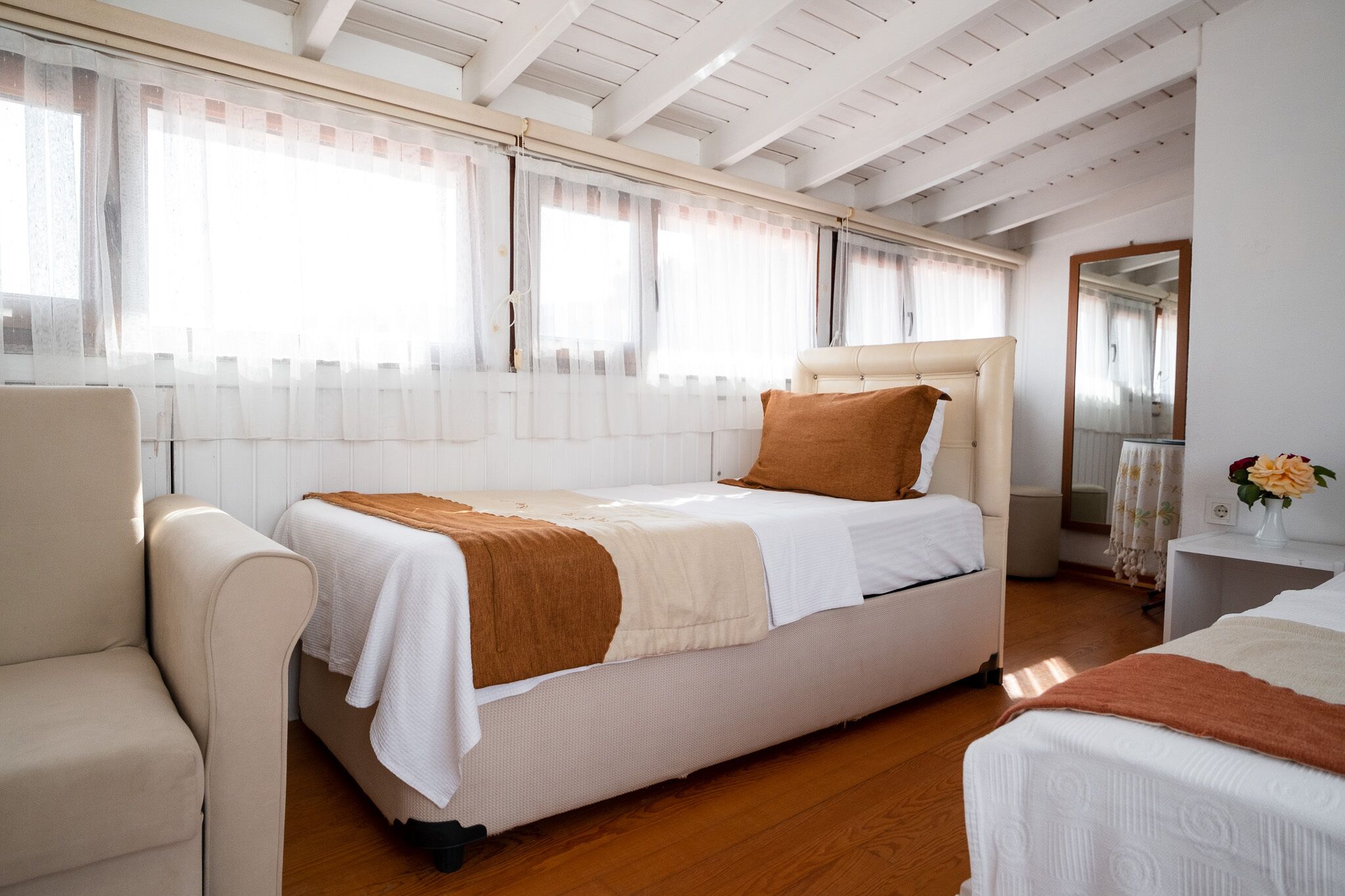 deluxe triple room | 1 bedroom, blackout curtains, soundproofing, free wifi