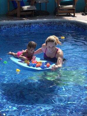 Outdoor pool - Seabreeze Hotel (St. George's)