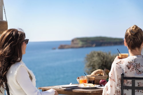 Poseidon Beach Villas