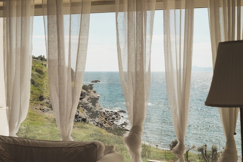 Poseidon Beach Villas