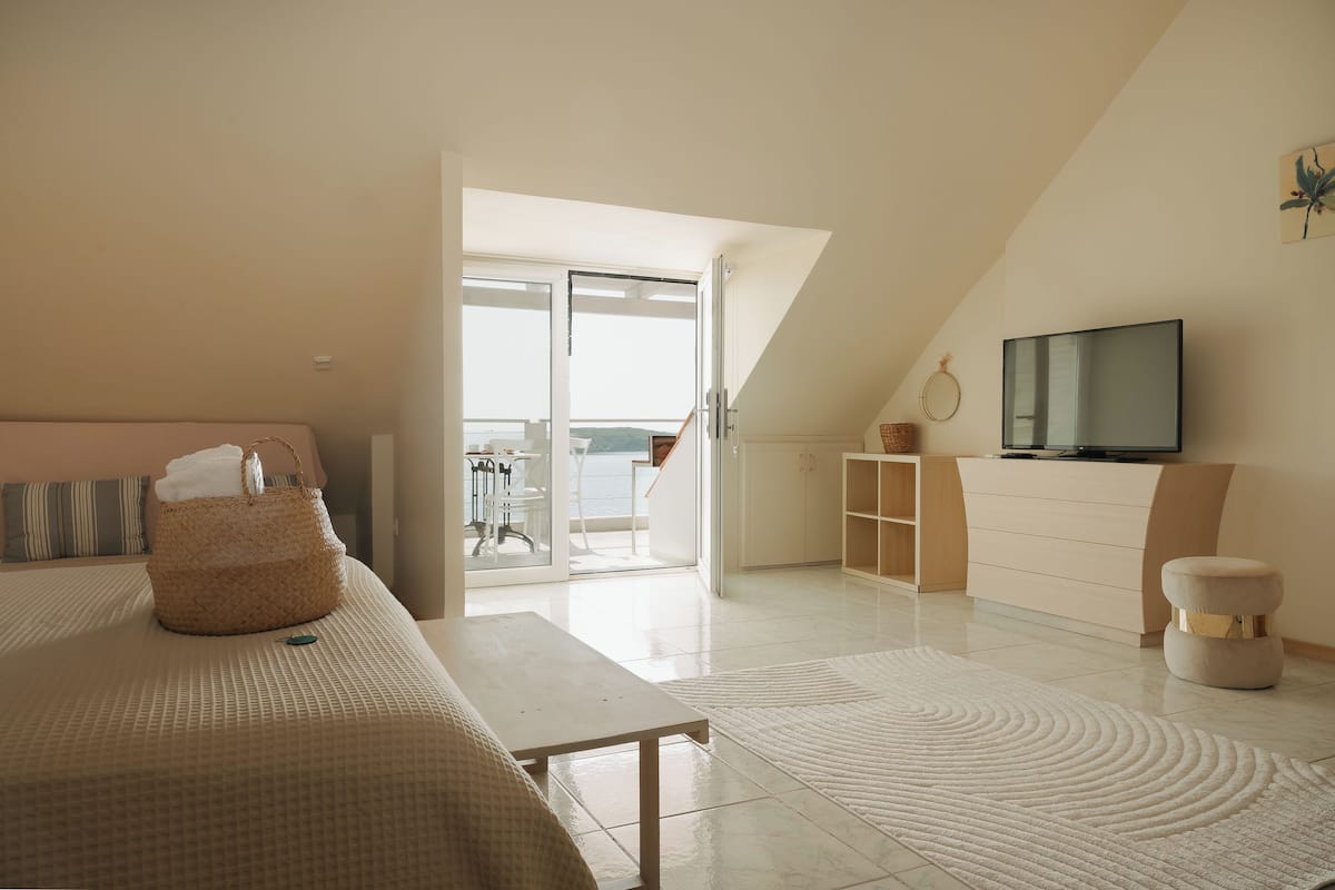 In-room safe, soundproofing, iron/ironing board (on request), free WiFi