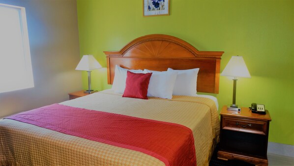 Rum - 1 kingsize-säng - bubbelpool | Ljudisolering, strykjärn/strykbräda och gratis wi-fi