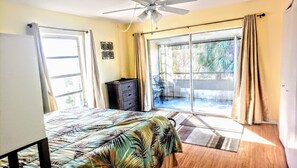2 bedrooms, free WiFi - Tropical Dreams - Sarasota Condos Near Siesta Key (Sarasota)