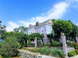Street view - 1812 Overture B&B (Kansas City)