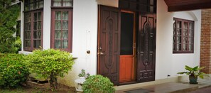 Entrée de l’hébergement