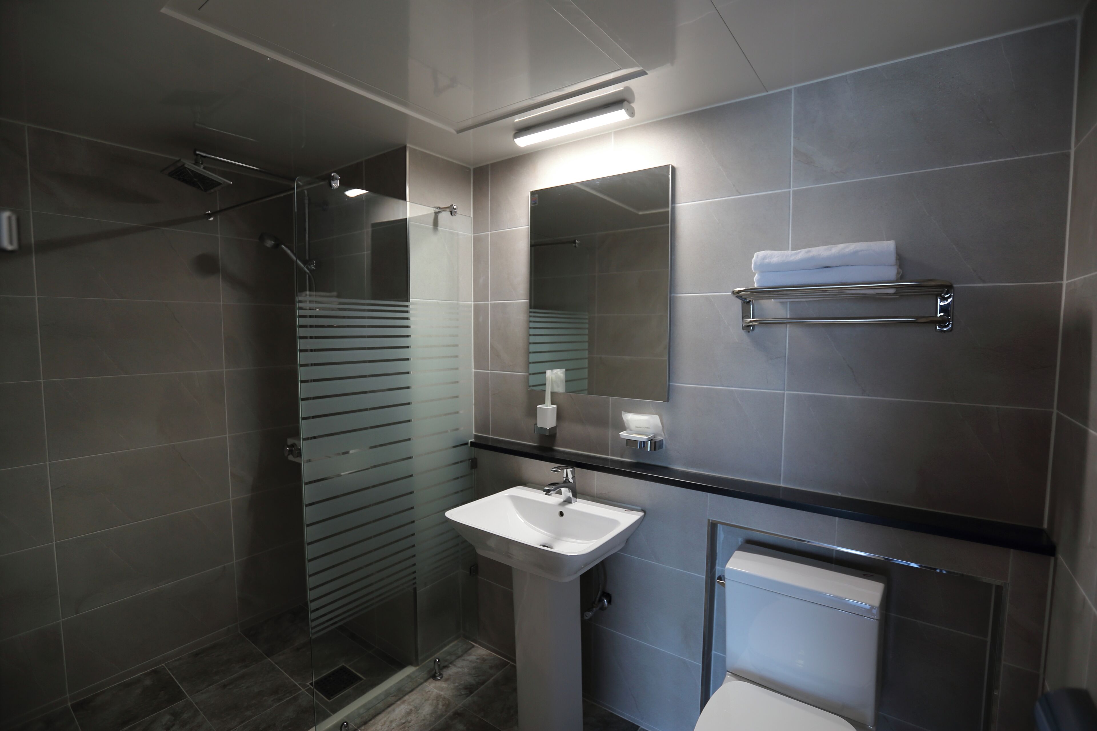 shower, free toiletries, hair dryer, slippers