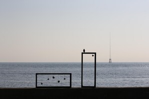 Beach nearby - Hotel 52 (Seogwipo)