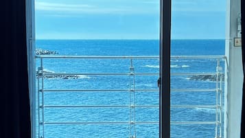 Tomannsrom – deluxe, 2 queensize-senger, havutsikt | Wi-fi (inkludert) og sengetøy