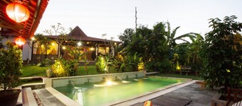 Kubu Ampo Villa
