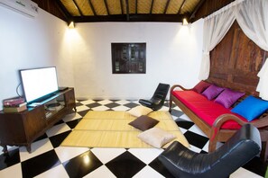 Villa, 3 chambres | Salle de séjour