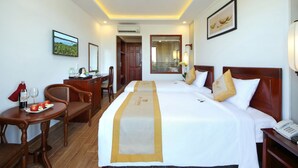 Minibar, desk, free WiFi - Uptown Hotel (Hoi An)