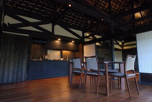 Ungai | Private kitchen