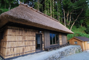 Casa (Udoku) | Escritorio, espacio para trabajar con laptop y wifi gratis