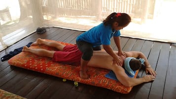 Thai massages, beach massages, reflexology, manicures and pedicures