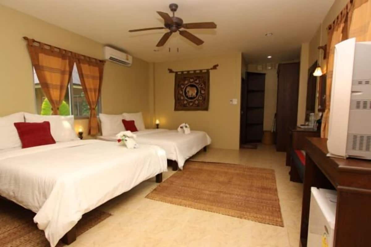 Minibar, in-room safe, desk, soundproofing