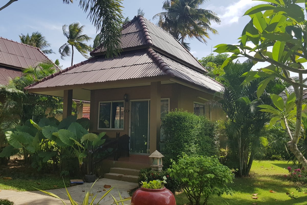 Cozy Casa Bungalow | Garden view
