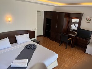 AC Premiere | Living area - Noble House Beach Resort (Ko Lanta)