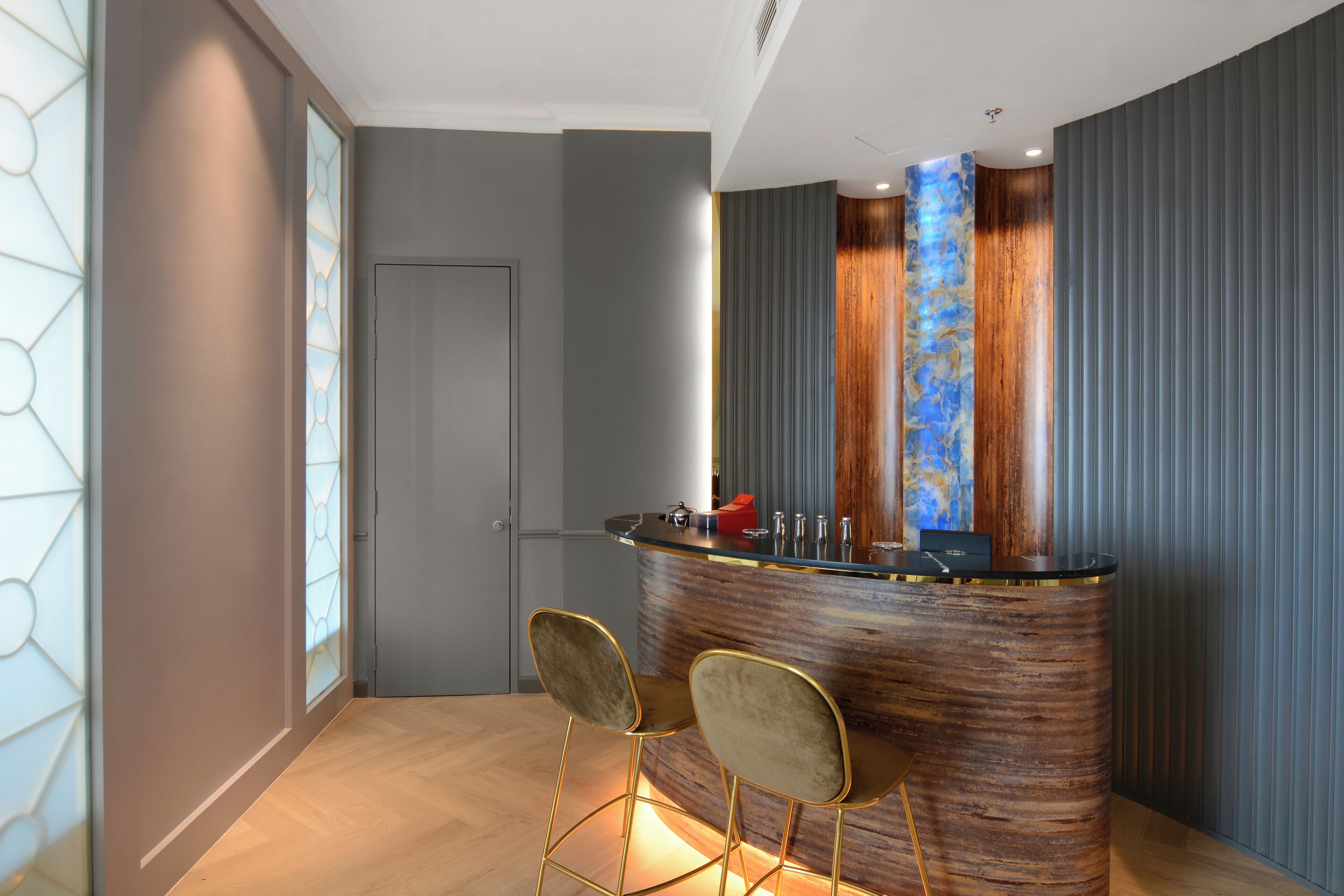 1 bedroom, premium bedding, free minibar, in-room safe