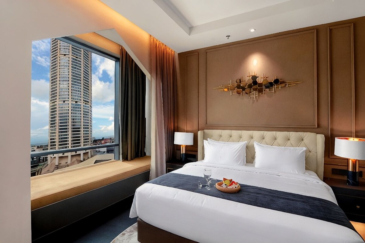 1 bedroom, premium bedding, minibar (free items), in-room safe