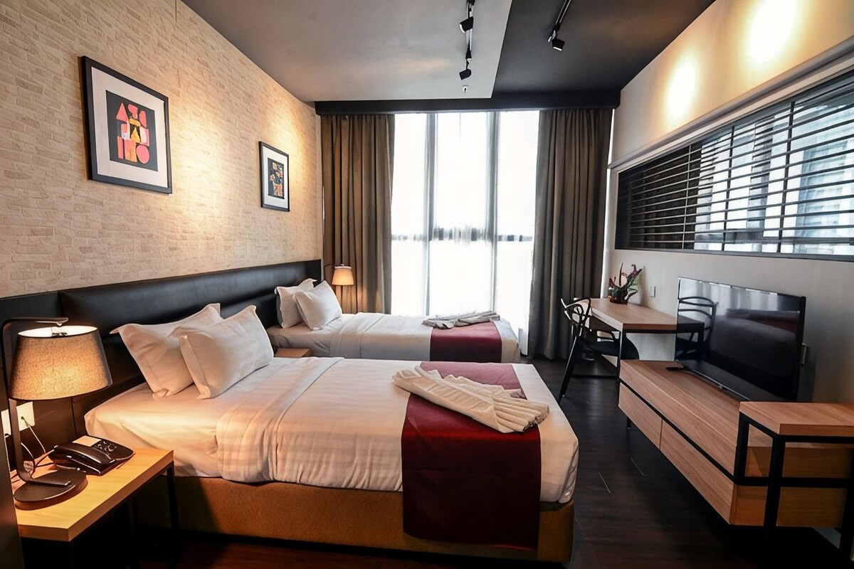 1 bedroom, premium bedding, minibar (free items), in-room safe