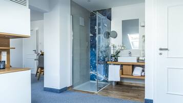 Shower, free toiletries, hair dryer, bathrobes