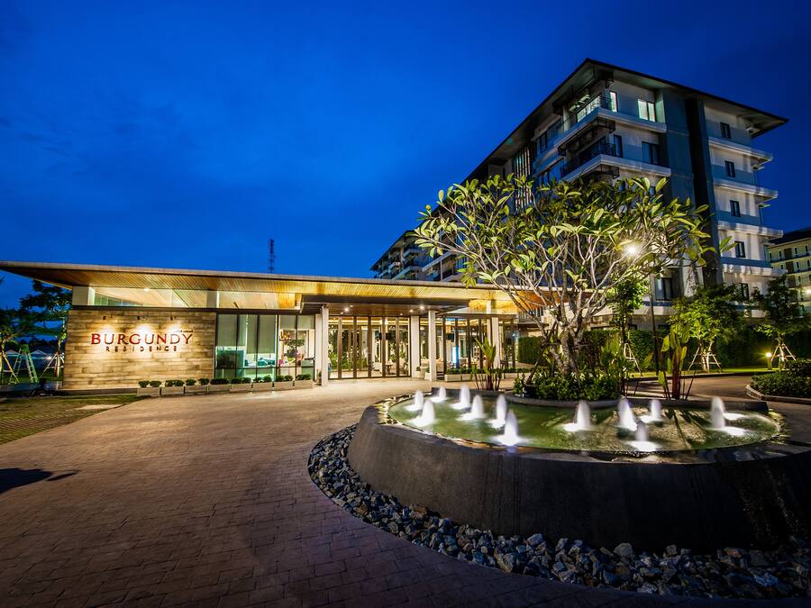 Fassade der Unterkunft – Abend/Nacht