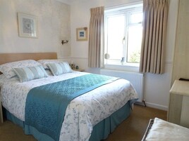 Double Room, Ensuite, Garden View