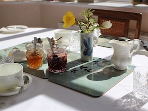 Dining - Honey Lodge (Poole)