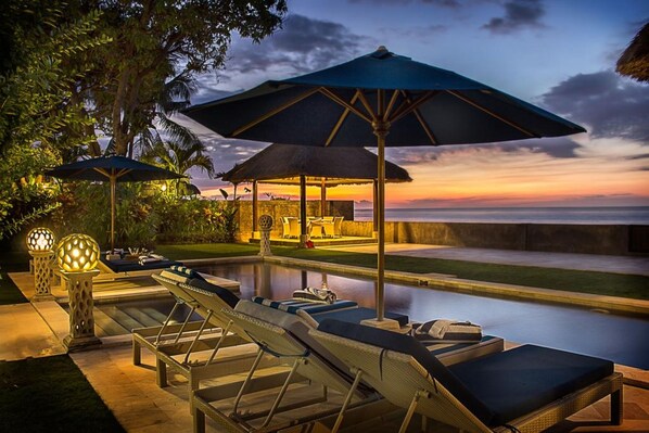 Sundeck