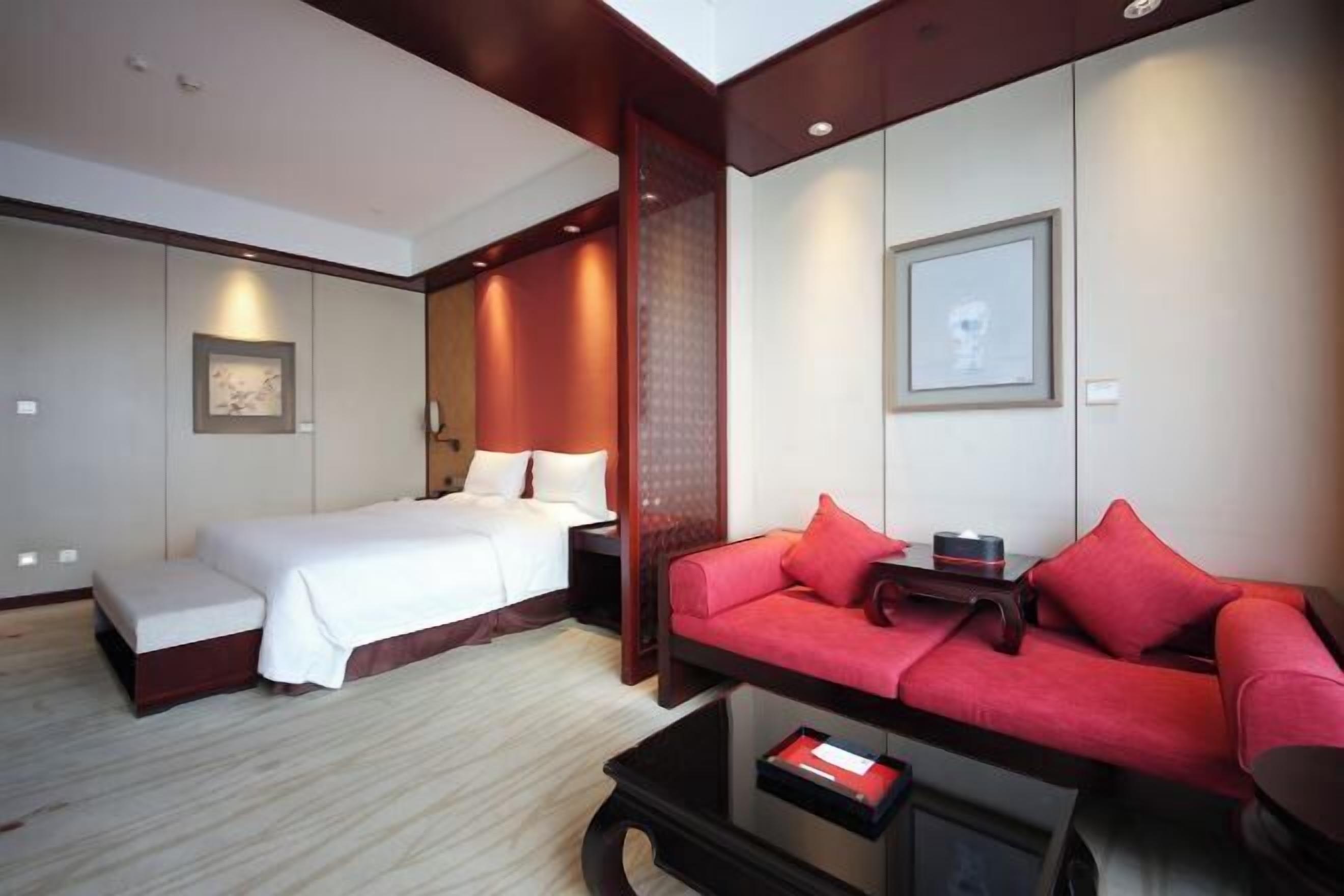 Minibar, in-room safe, desk, blackout curtains