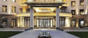 Ovation Seven-Cultivation Hotel