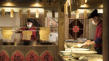 4 restaurants, breakfast, lunch, dinner served; Chinese cuisine