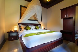 Habitación | Ropa de cama de alta calidad y caja de seguridad en la habitación 