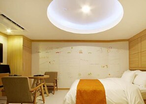 Desk, free WiFi, wheelchair access - Orsay Business Hotel (Suwon)