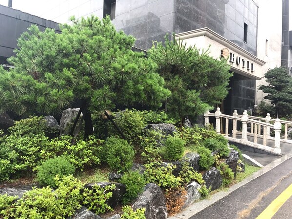 Exterior - Orsay Business Hotel (Suwon)