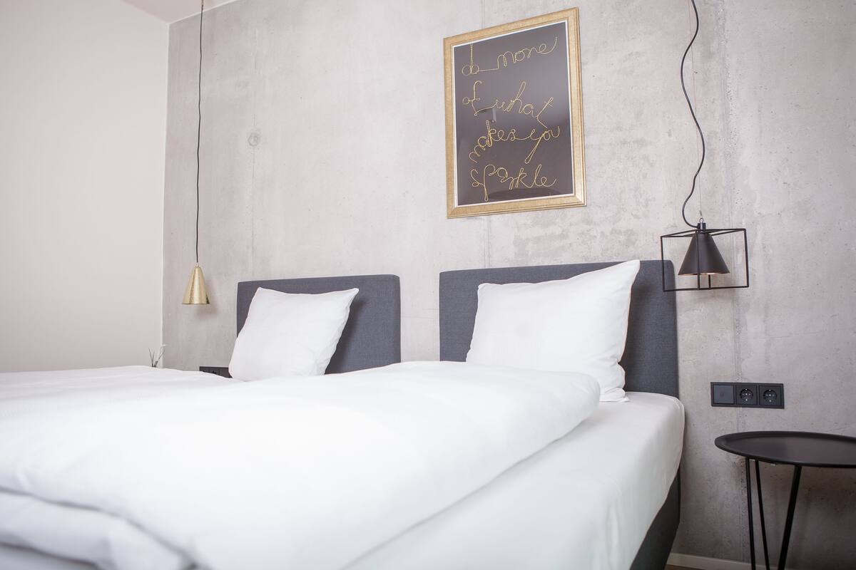 classic double room single use, 1 bedroom, garden view, ground floor | 1 bedroom, premium bedding, in-room safe, desk