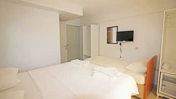 Quarto, vista para o jardim, no piso térreo | Frigobar, Wi-Fi de cortesia, roupa de cama